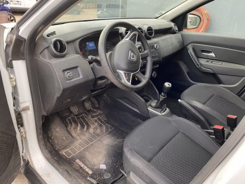 Nettoyage intérieur SUV à Bourgoin Jallieu par WASHER AUTO