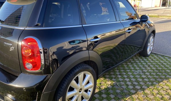 Lavage extérieur voiture sans eau à Bourgoin Jallieu. WASHER-Auto 