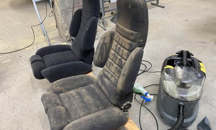 Shampoing sièges de voiture à Bourgoin Jallieu par WASHER AUTO 