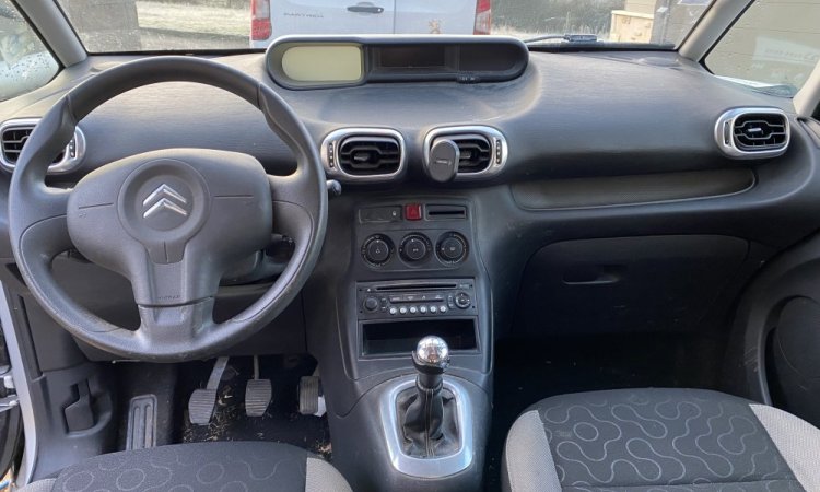 Nettoyage intérieur Citroen c3 Picasso. WASHER-AUTO