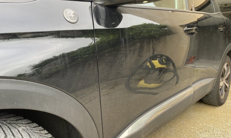 Nettoyage intérieur et extérieur d'un Peugeot 3008 à Bourgoin Jallieu. WASHER AUTO